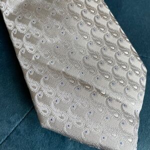 Michael Kors NWT Silk blend men’s classic tie